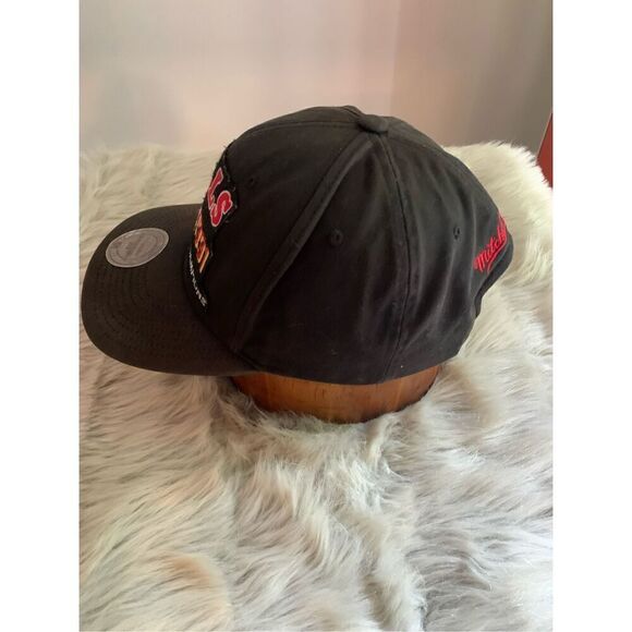 Chicago Bulls 1991 Champions Mitchell & Ness Hat Snapback Cap - Picture 3 of 9